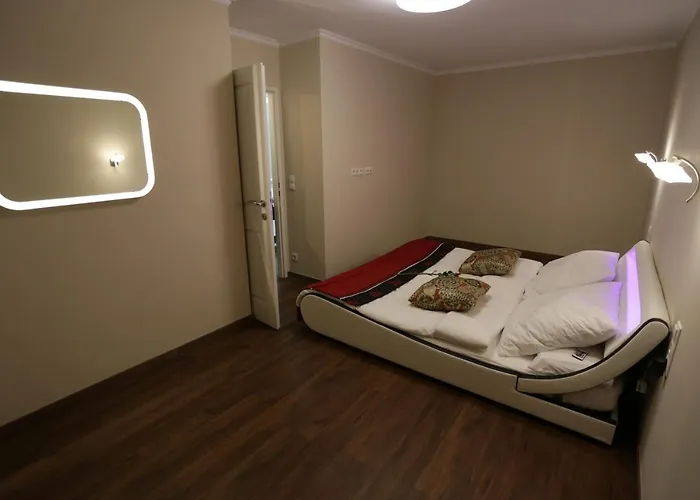 Vienna Business Apartment דירה *